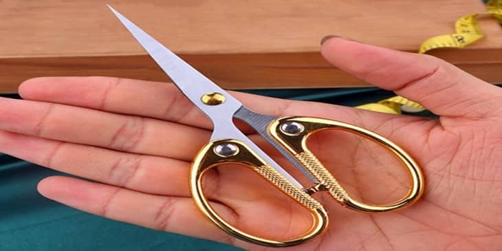 How to sterilize scissors?